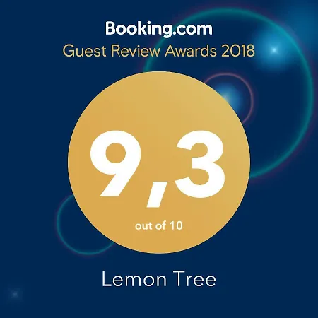 לינה וארוחת בוקר Lemon Tree 3*