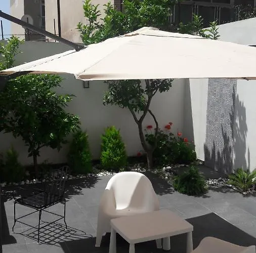 Nocleg ze śniadaniem Lemon Tree 4*