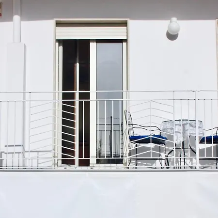 Bed & Breakfast Lemon Tree 4*