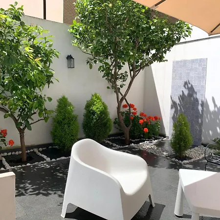 Lemon Tree 3*